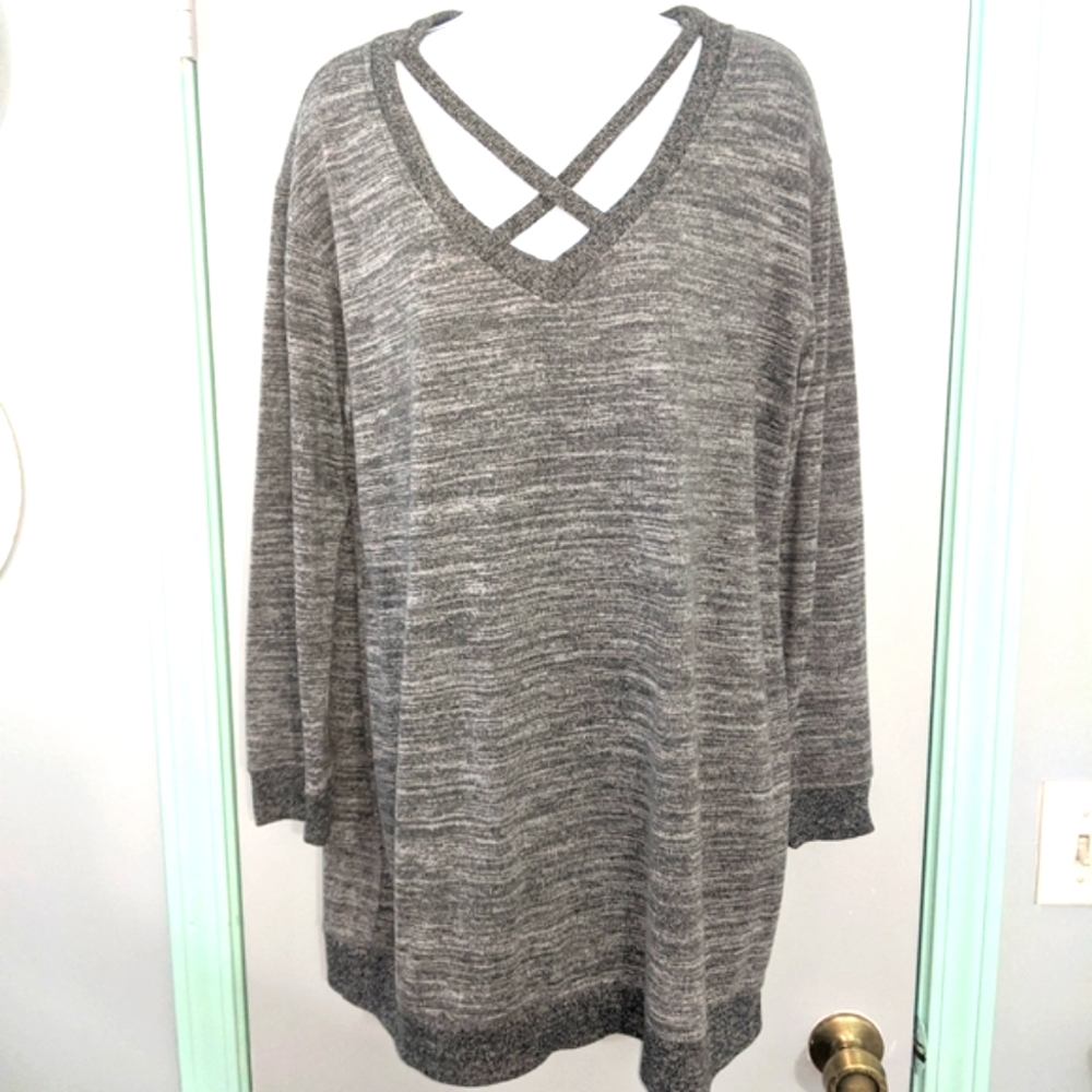 Gray tunic length top